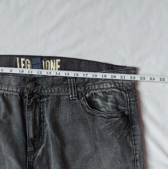 Legend One Straight Leg Mid Rise Black Jeans, 46 x 30 - Picture 9 of 9